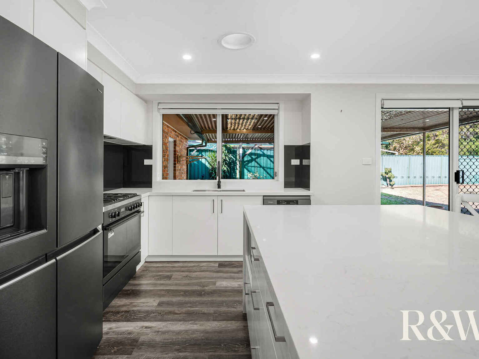 57 Kunipipi Street St Clair