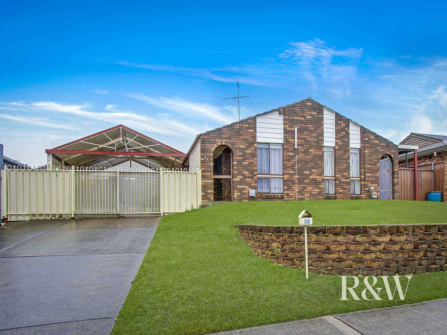 59 Banks Drive St Clair
