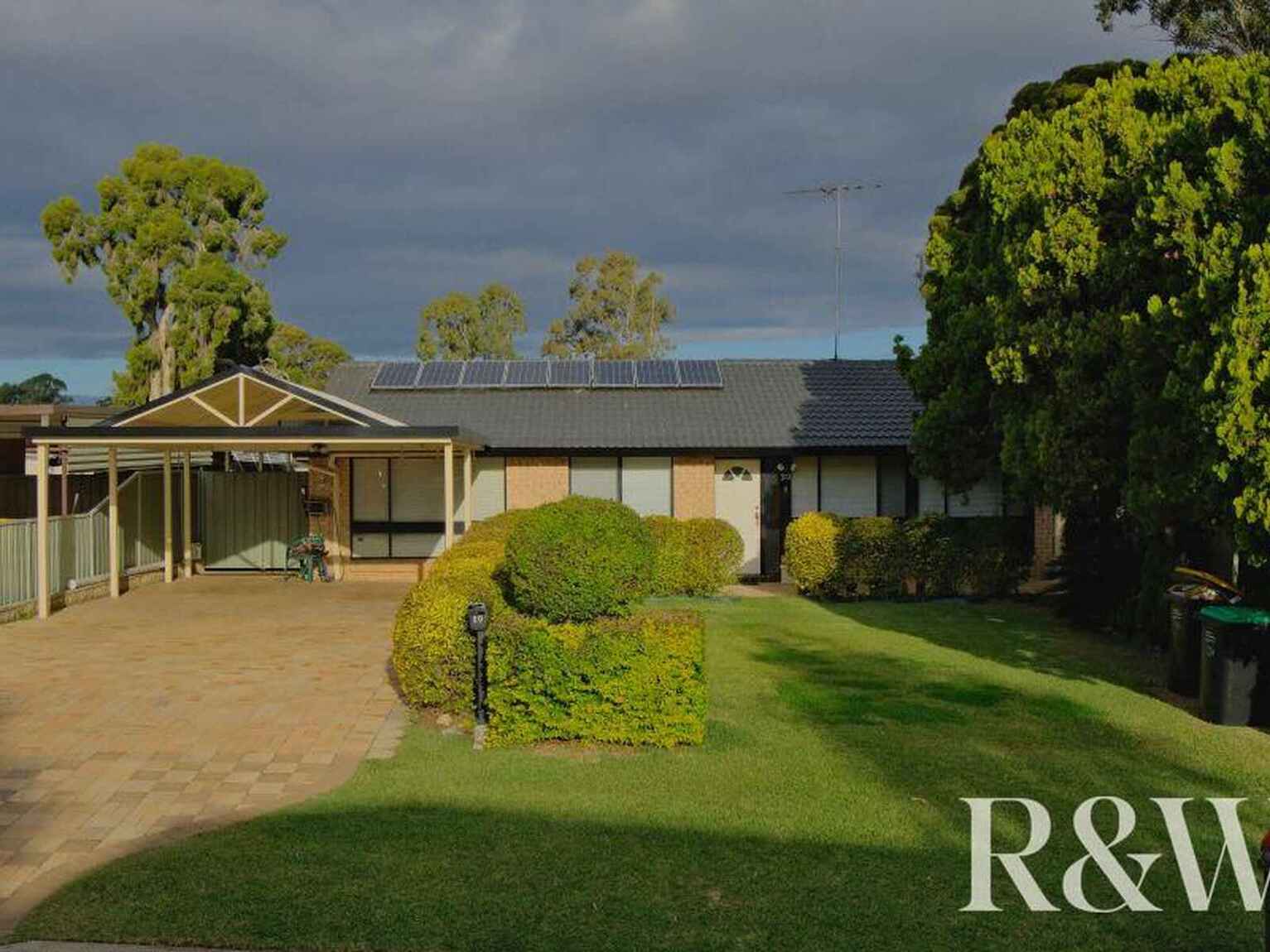 20 Kemerton Street St Clair