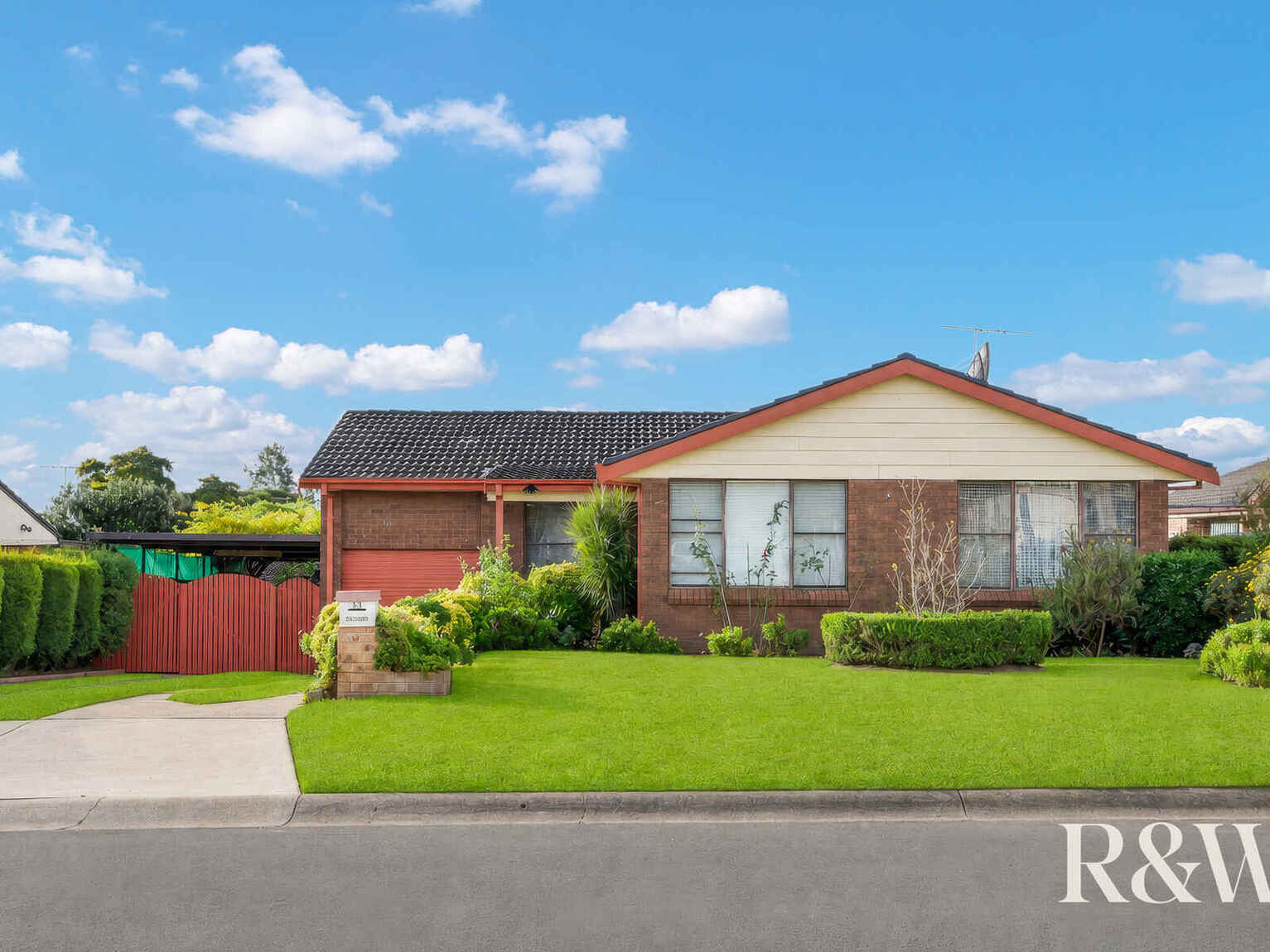 33 Clyde Avenue St Clair 33 Clyde Avenue St Clair