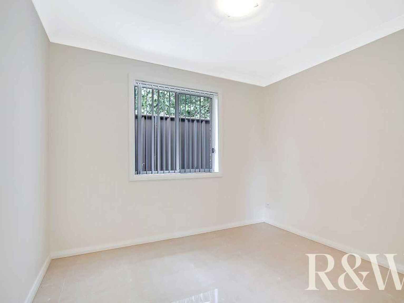 7A Hay Close St Clair