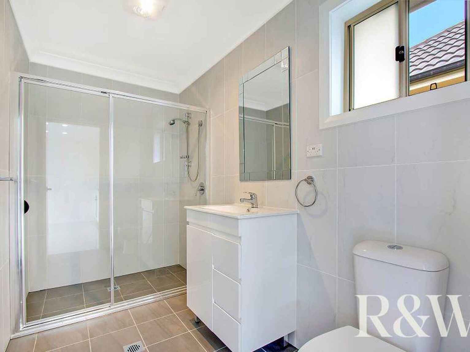 7A Hay Close St Clair
