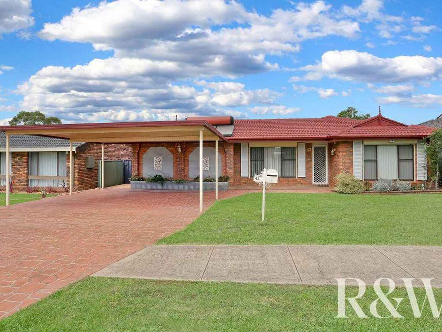 43 Timesweep Drive St Clair