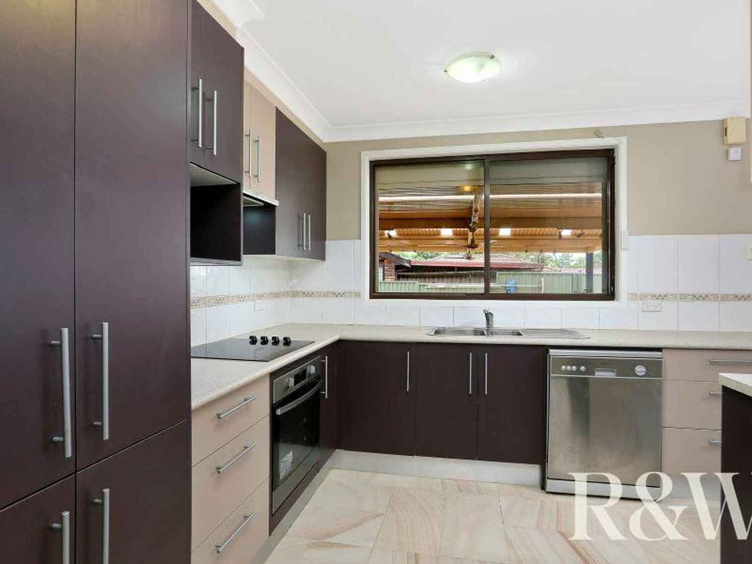 43 Timesweep Drive St Clair