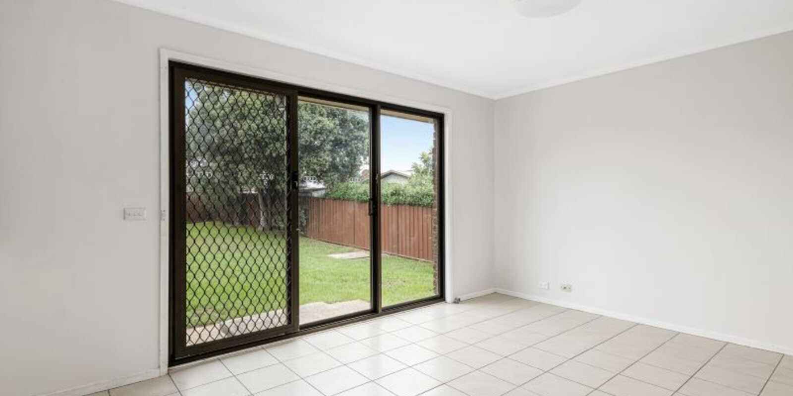 4 Galah Close St Clair
