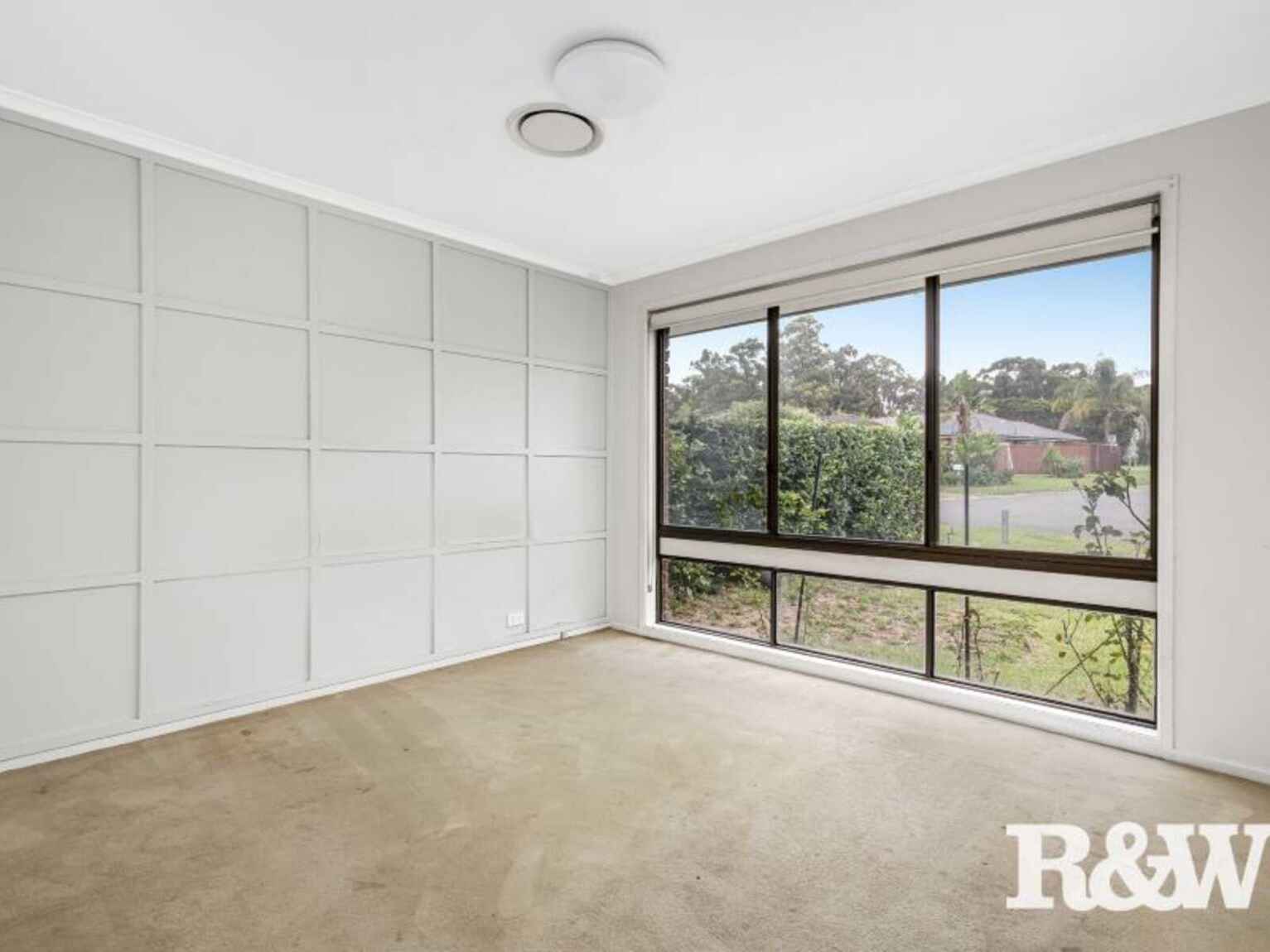 4 Galah Close St Clair