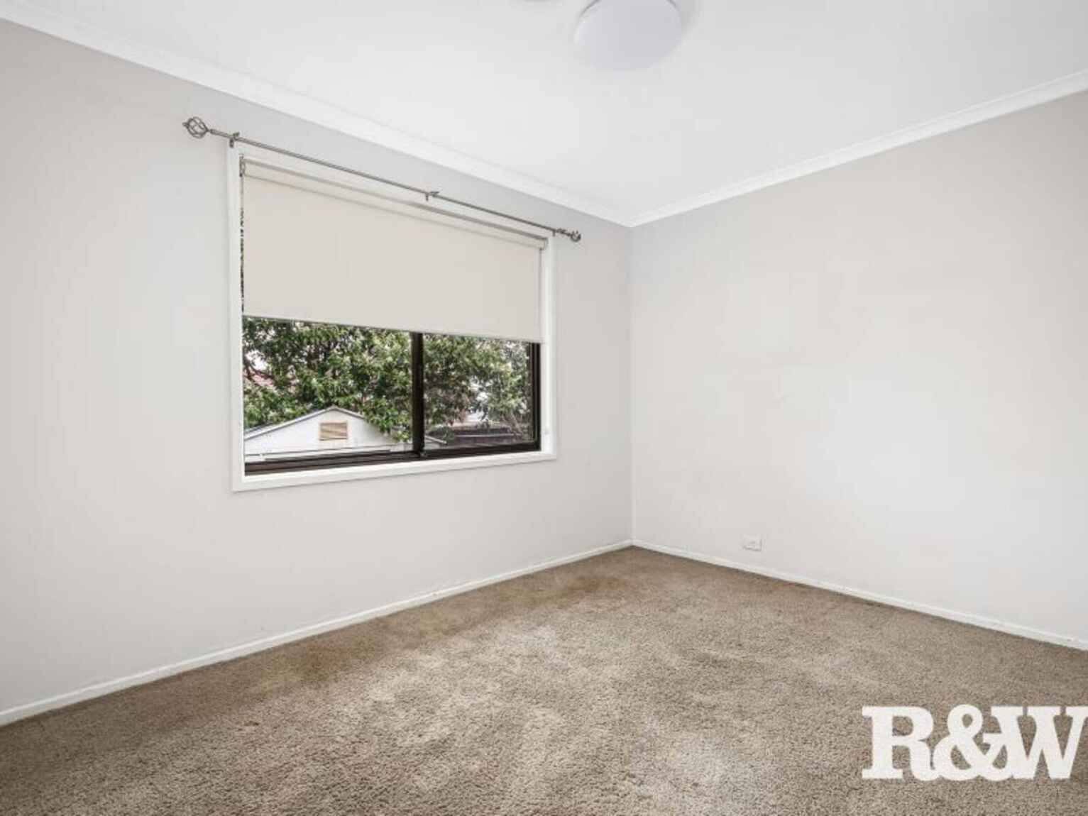 4 Galah Close St Clair