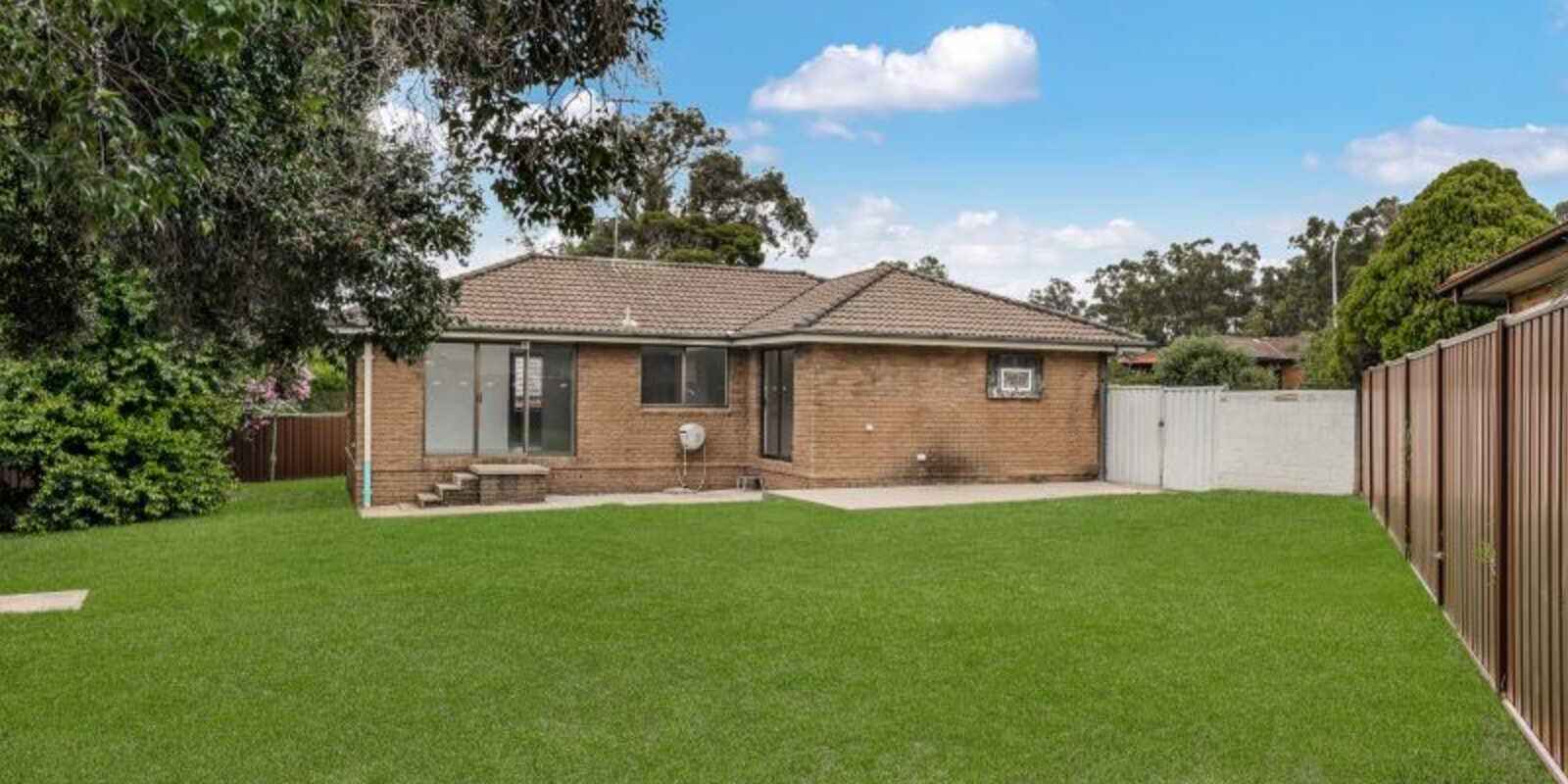 4 Galah Close St Clair