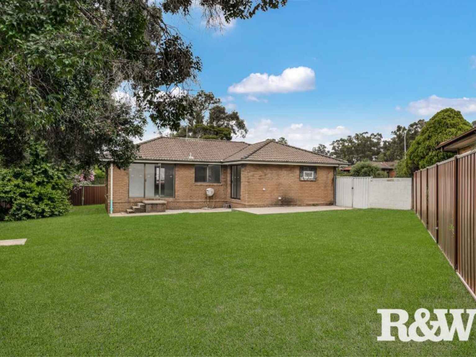 4 Galah Close St Clair