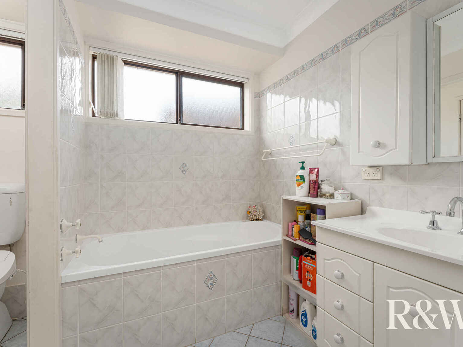4 Nightmist Grove St Clair