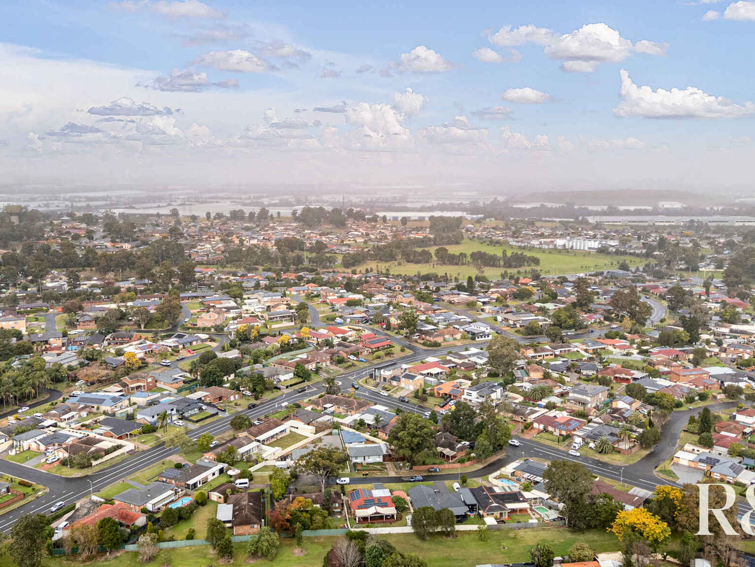 4 Nightmist Grove St Clair