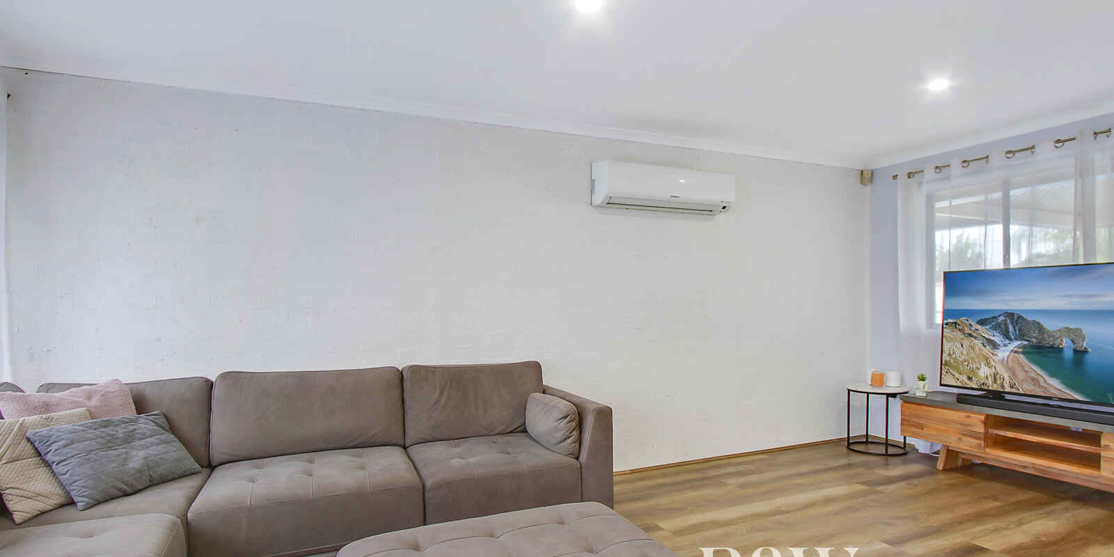 4 Como Close St Clair