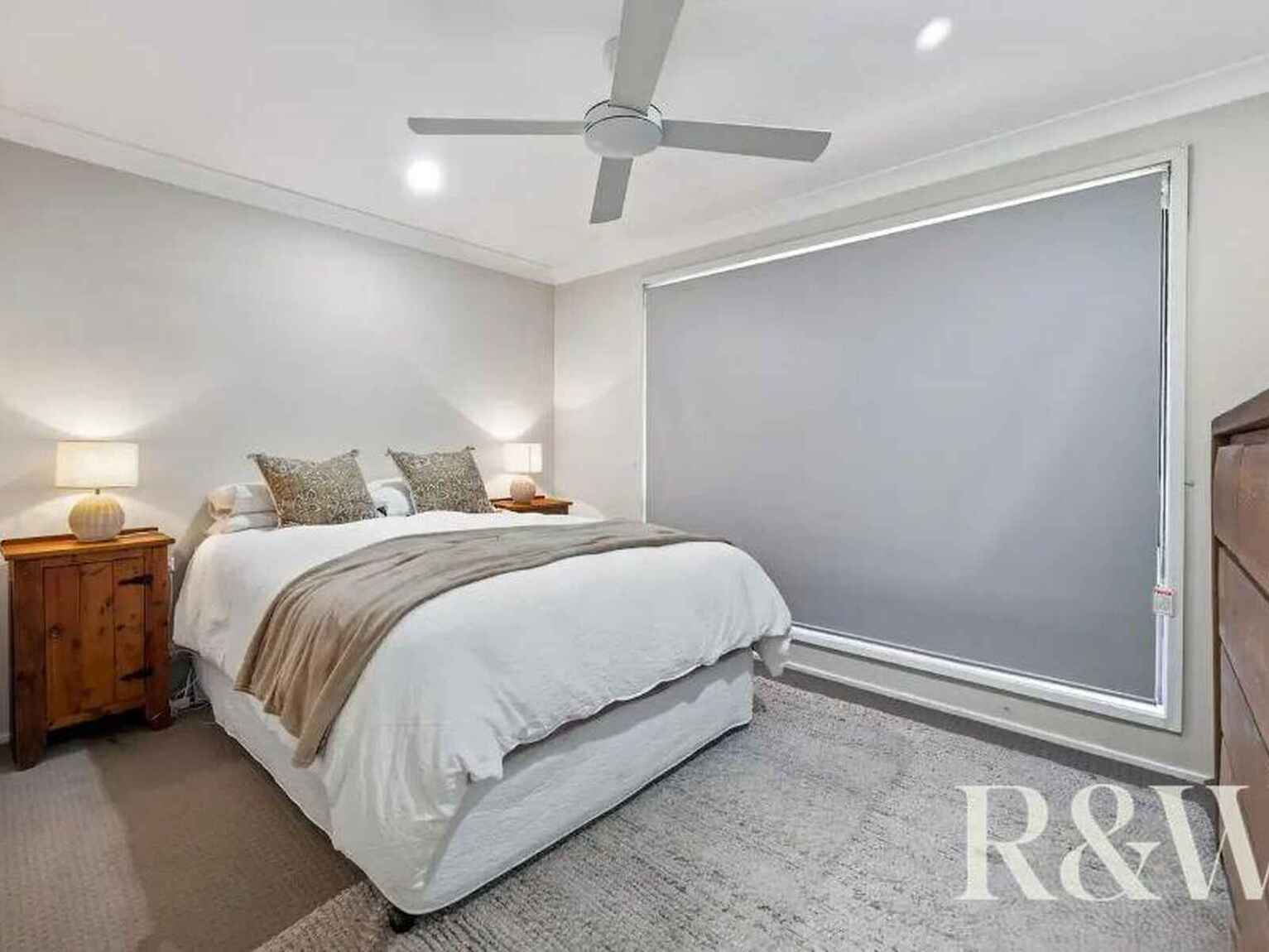 27 Grevillea Drive St Clair