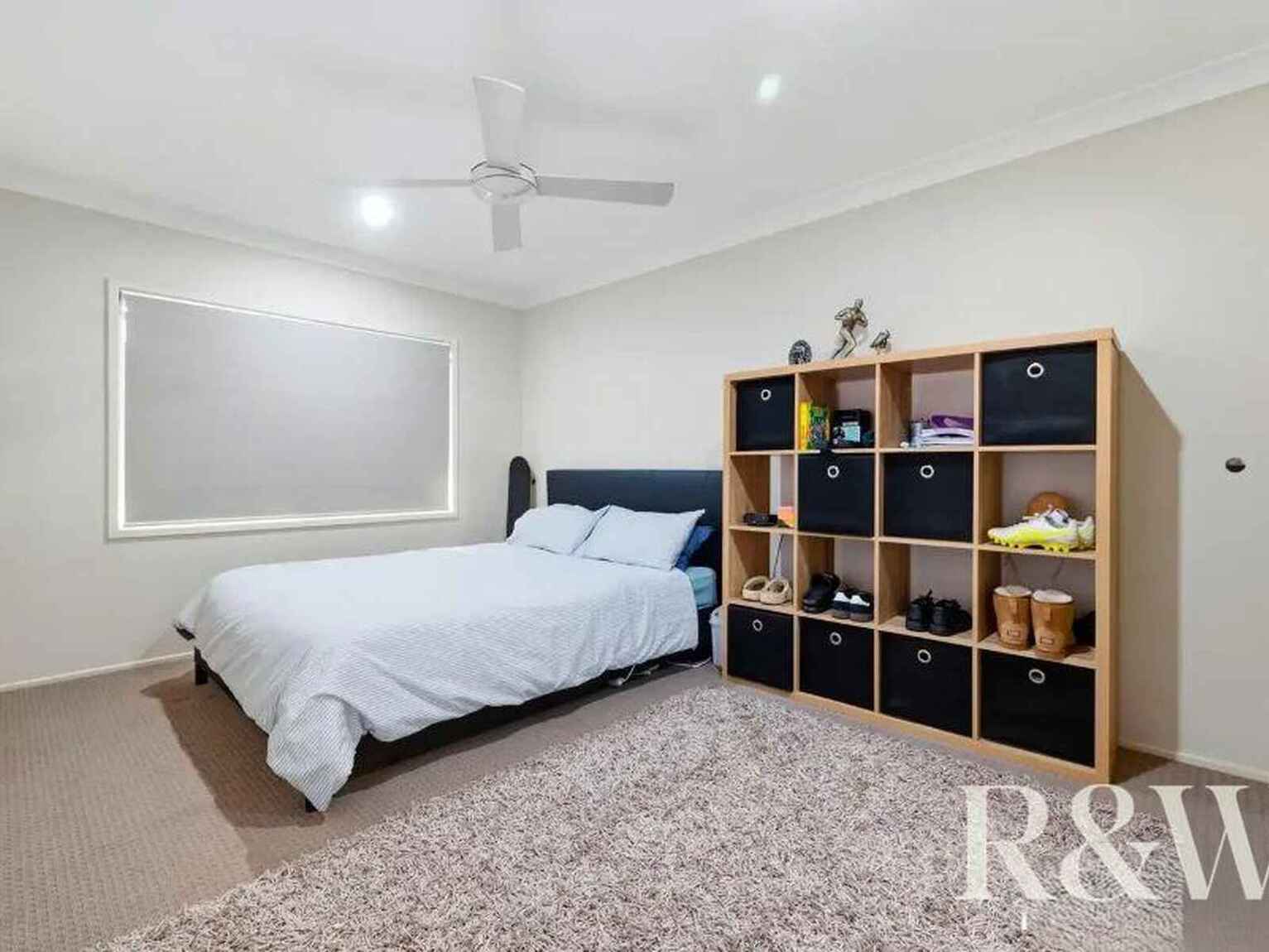 27 Grevillea Drive St Clair