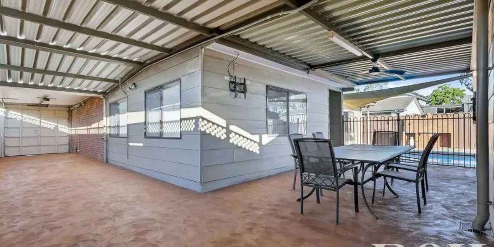27 Grevillea Drive St Clair