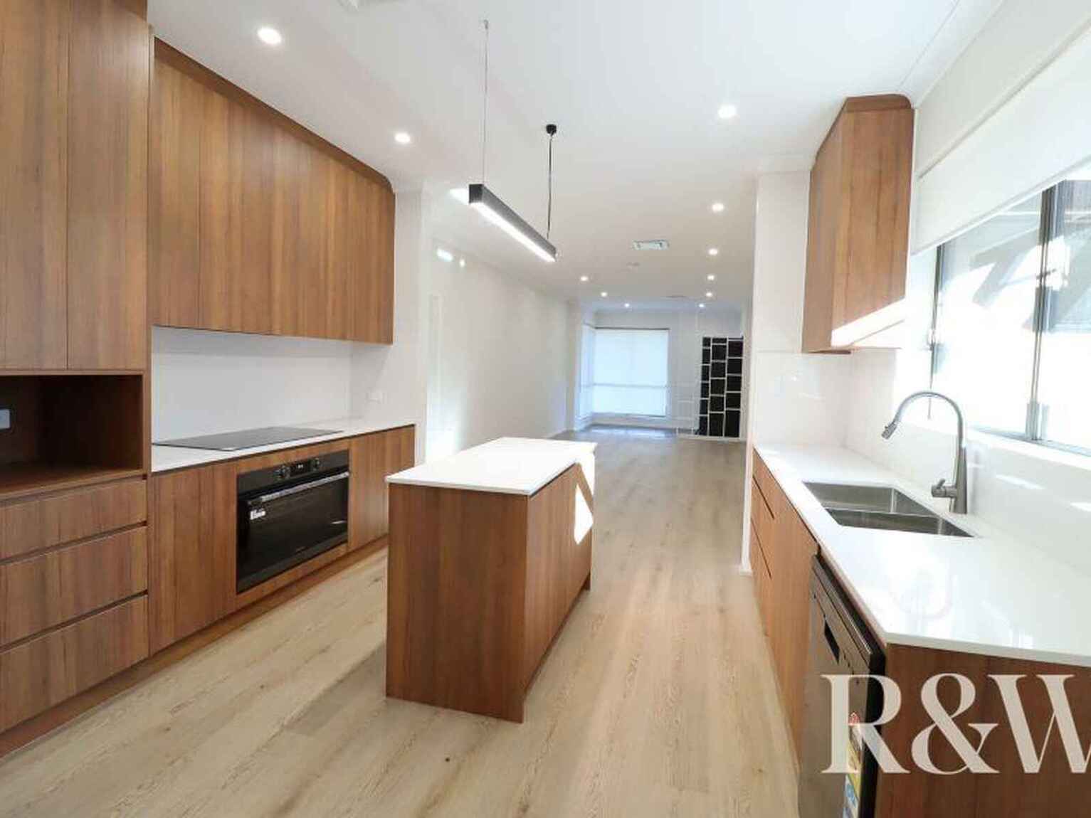 17 Moore Street St Clair