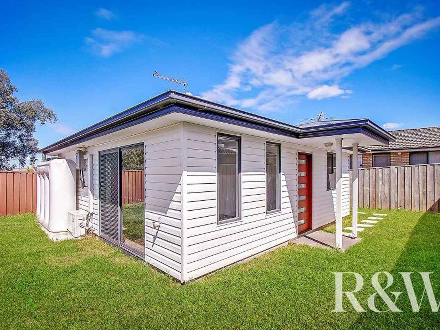 6A Bowerbird Crescent St Clair