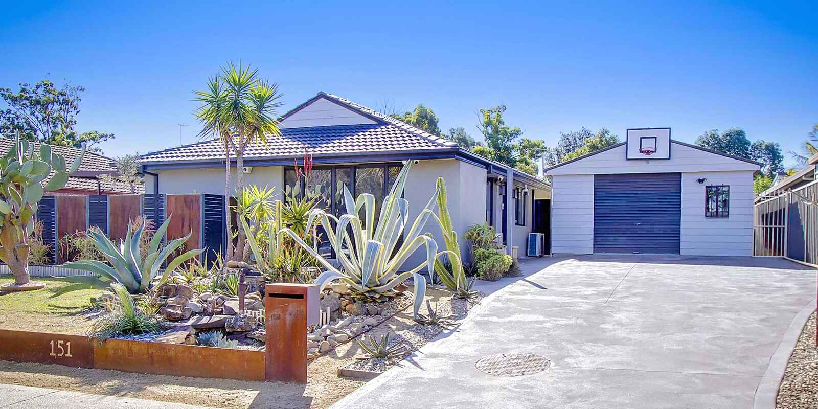 151 Banks Drive St Clair 151 Banks Drive St Clair