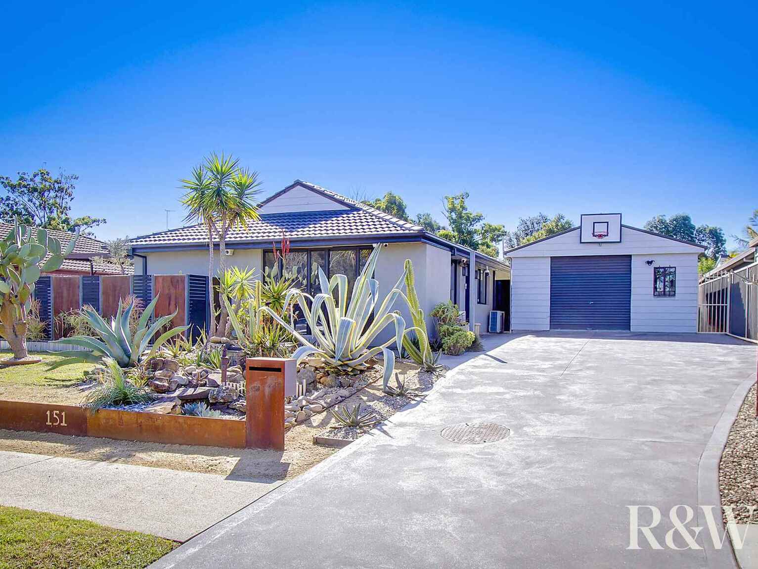 151 Banks Drive St Clair 151 Banks Drive St Clair