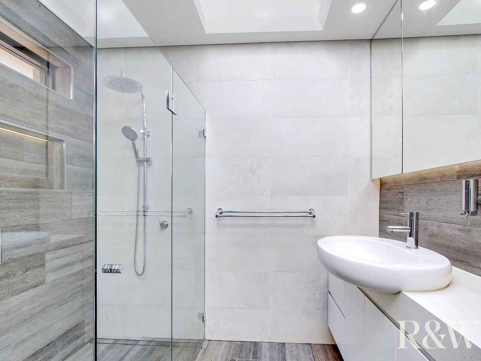 151 Banks Drive St Clair 151 Banks Drive St Clair