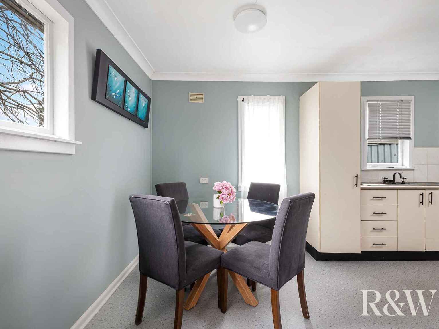27 & 27A Ellsworth Drive Tregear