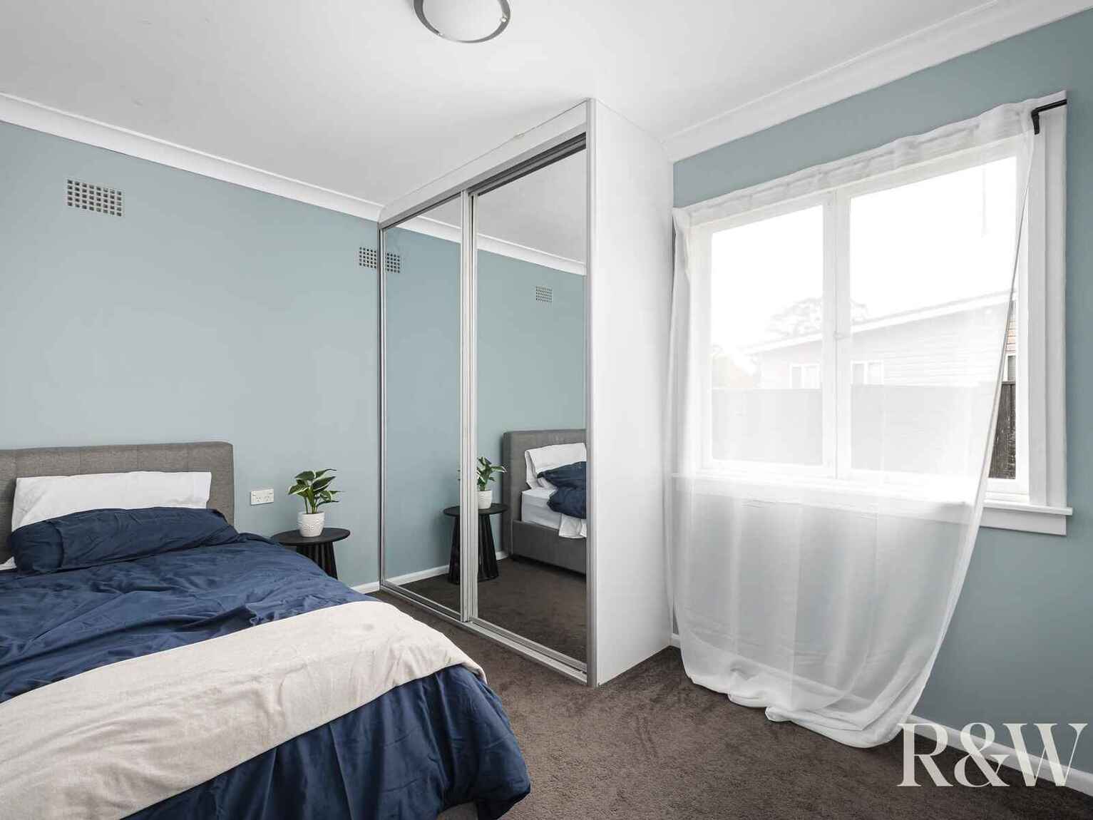 27 & 27A Ellsworth Drive Tregear