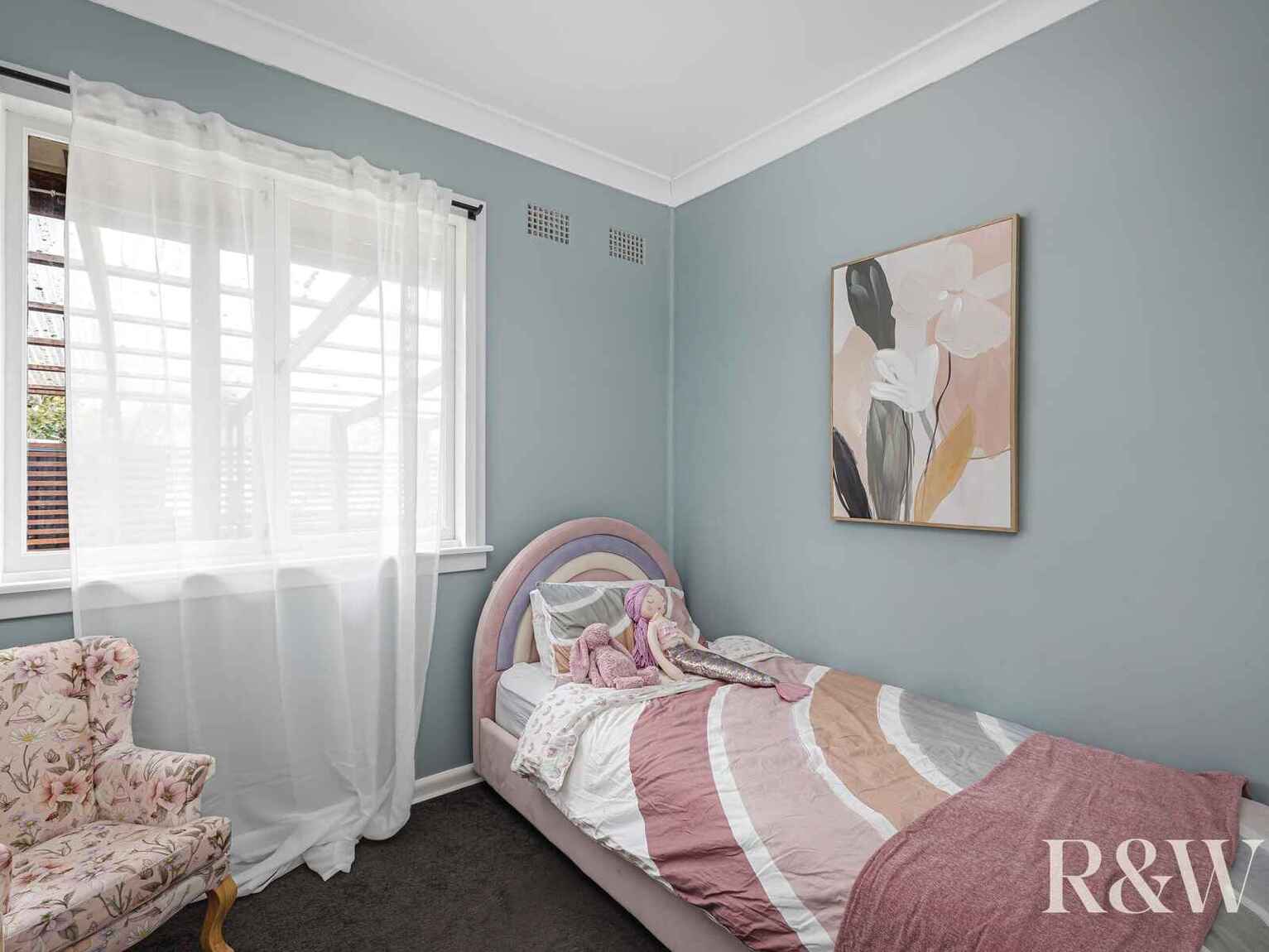 27 & 27A Ellsworth Drive Tregear