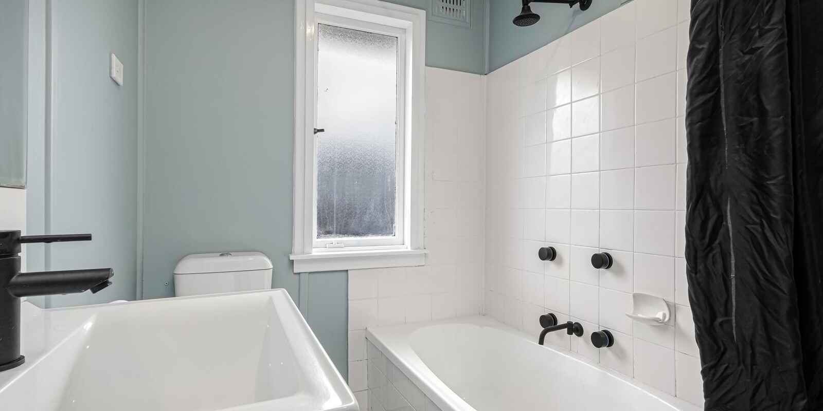 27 & 27A Ellsworth Drive Tregear