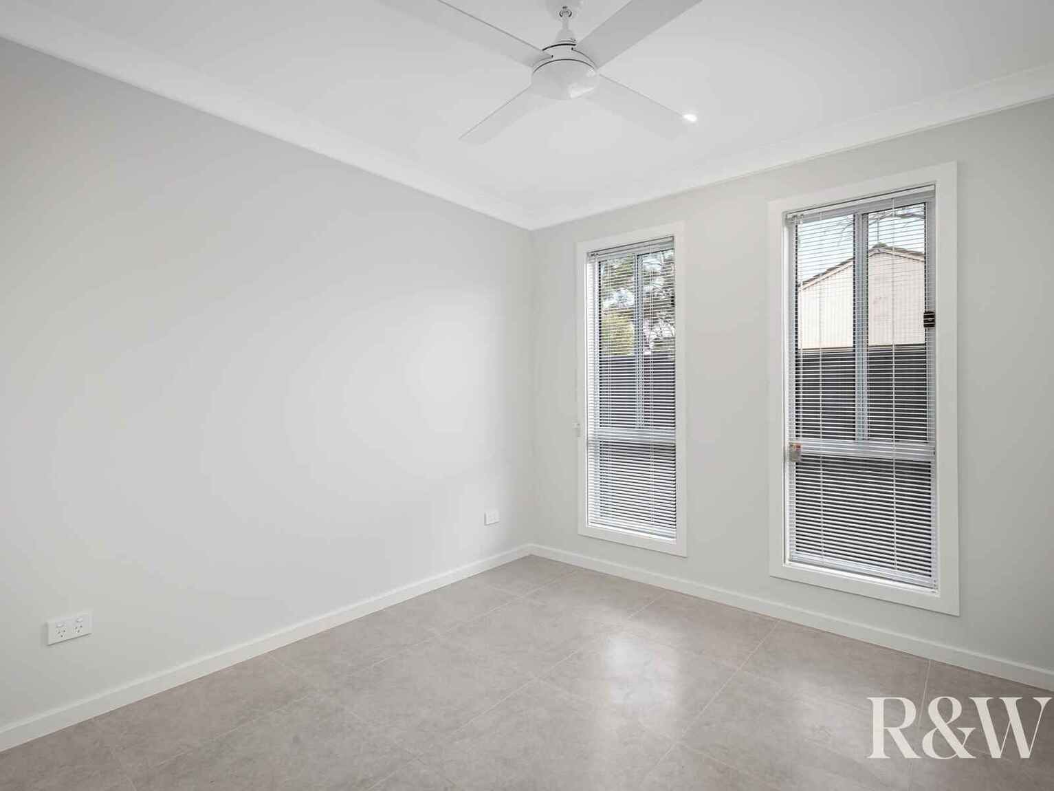 27 & 27A Ellsworth Drive Tregear