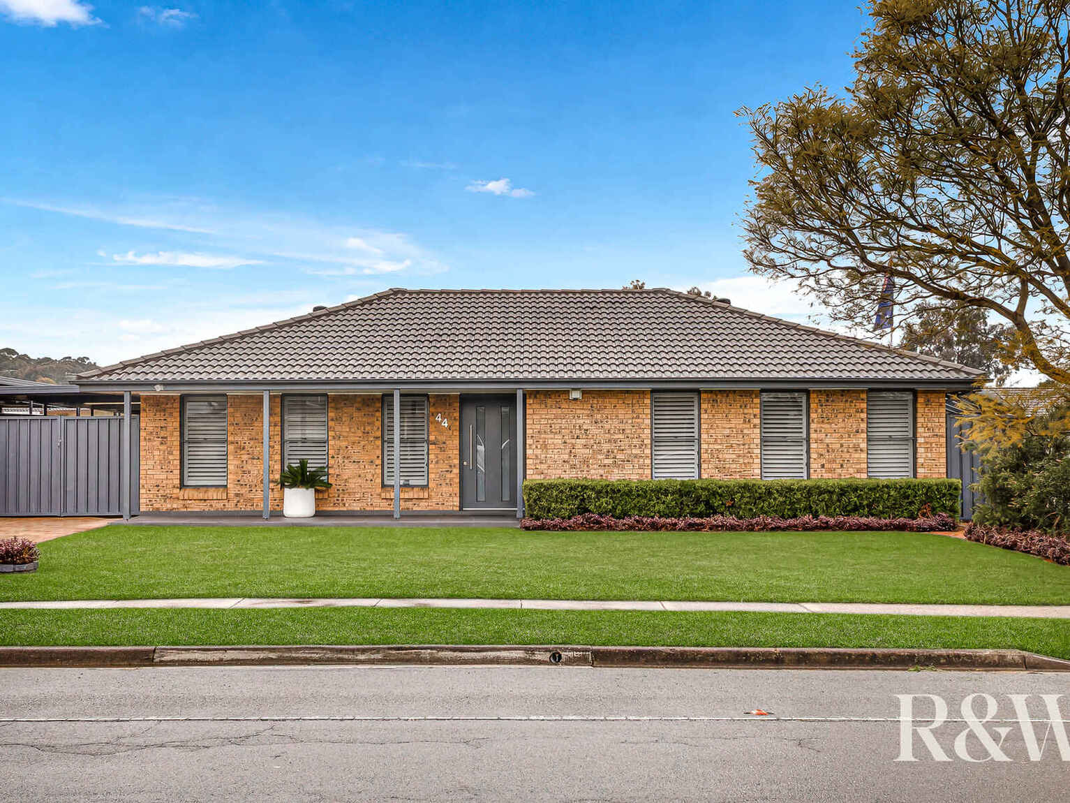 44 Endeavour Avenue St Clair
