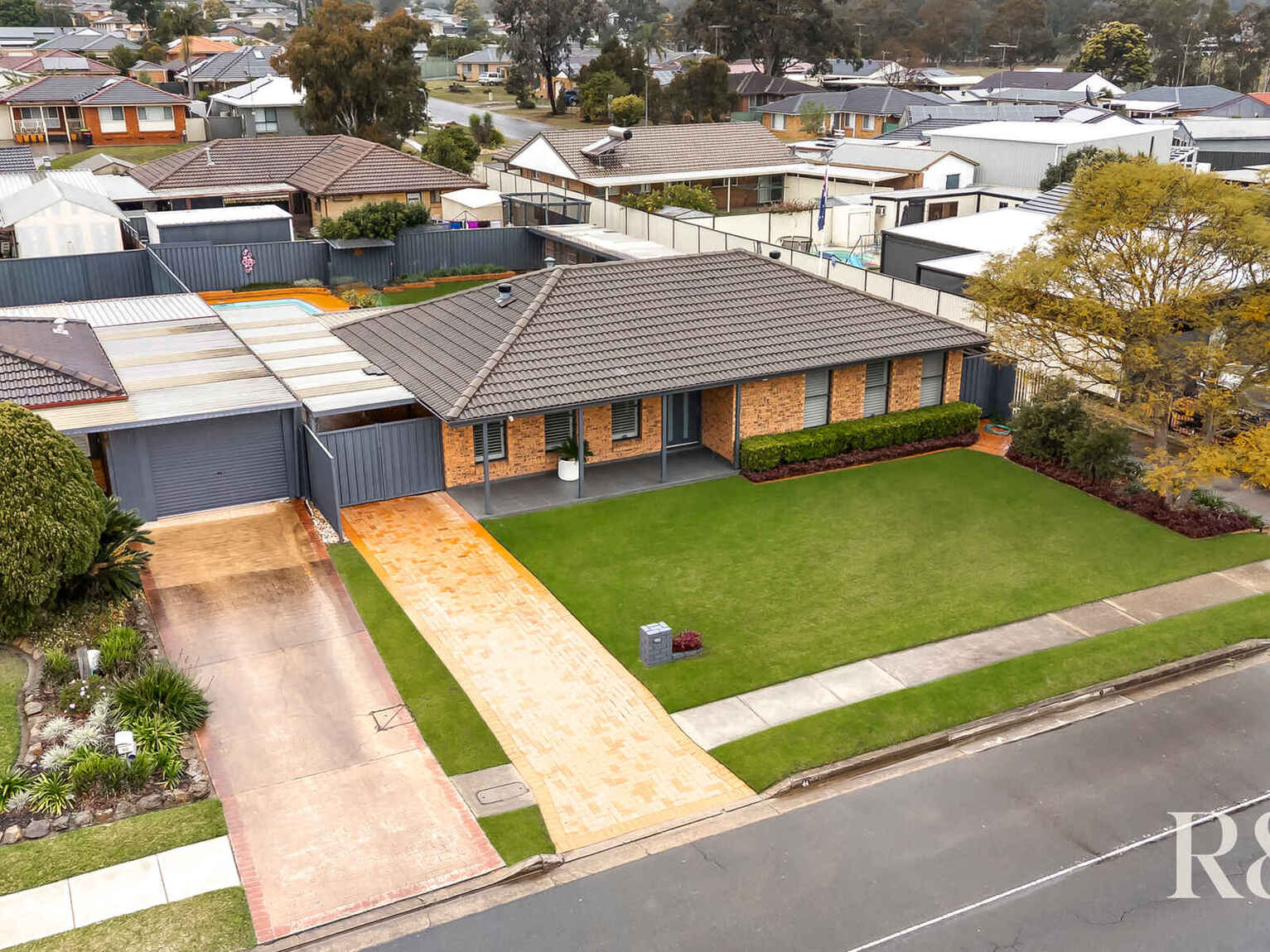 44 Endeavour Avenue St Clair