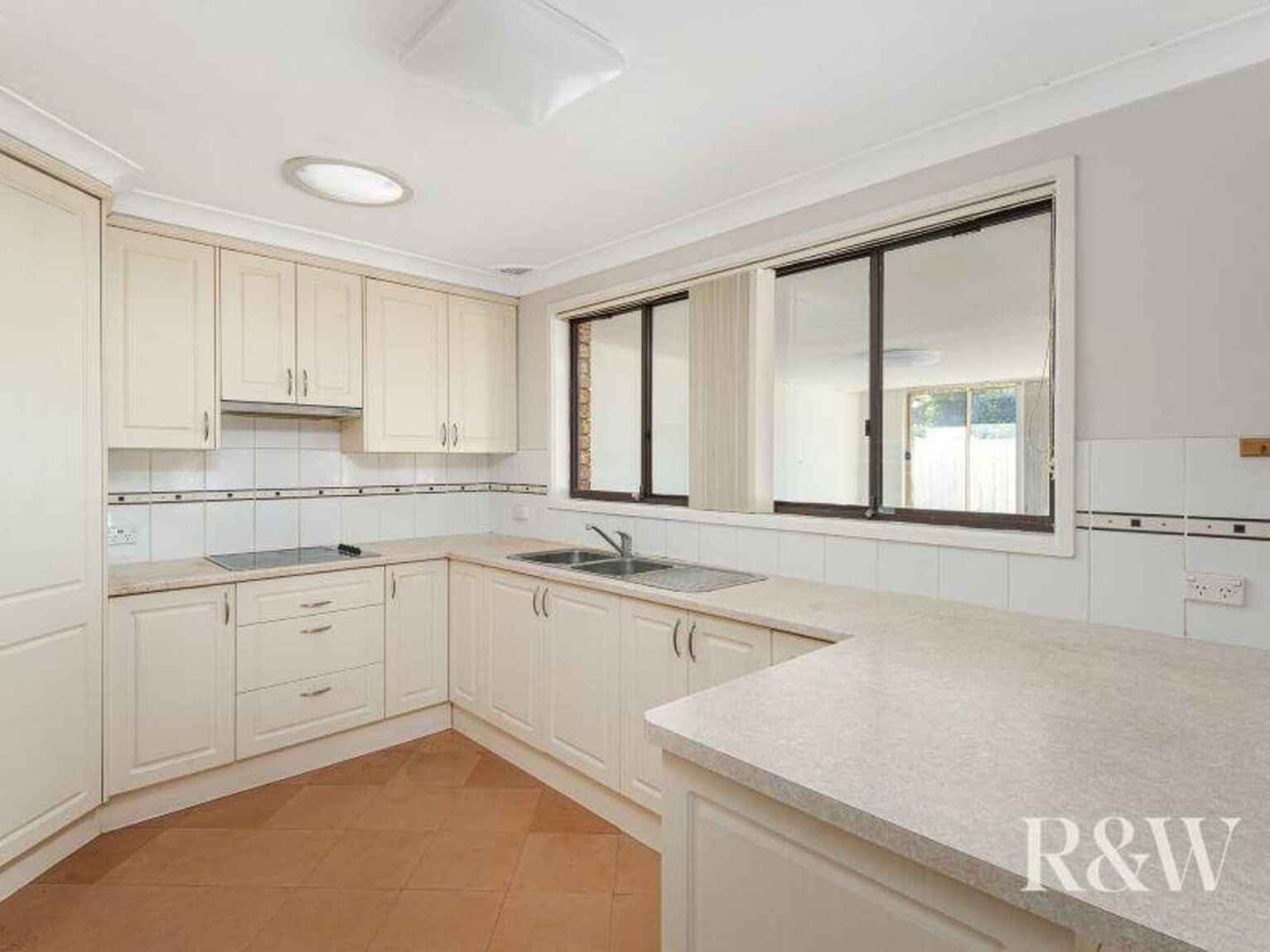 22 Timesweep Drive St Clair