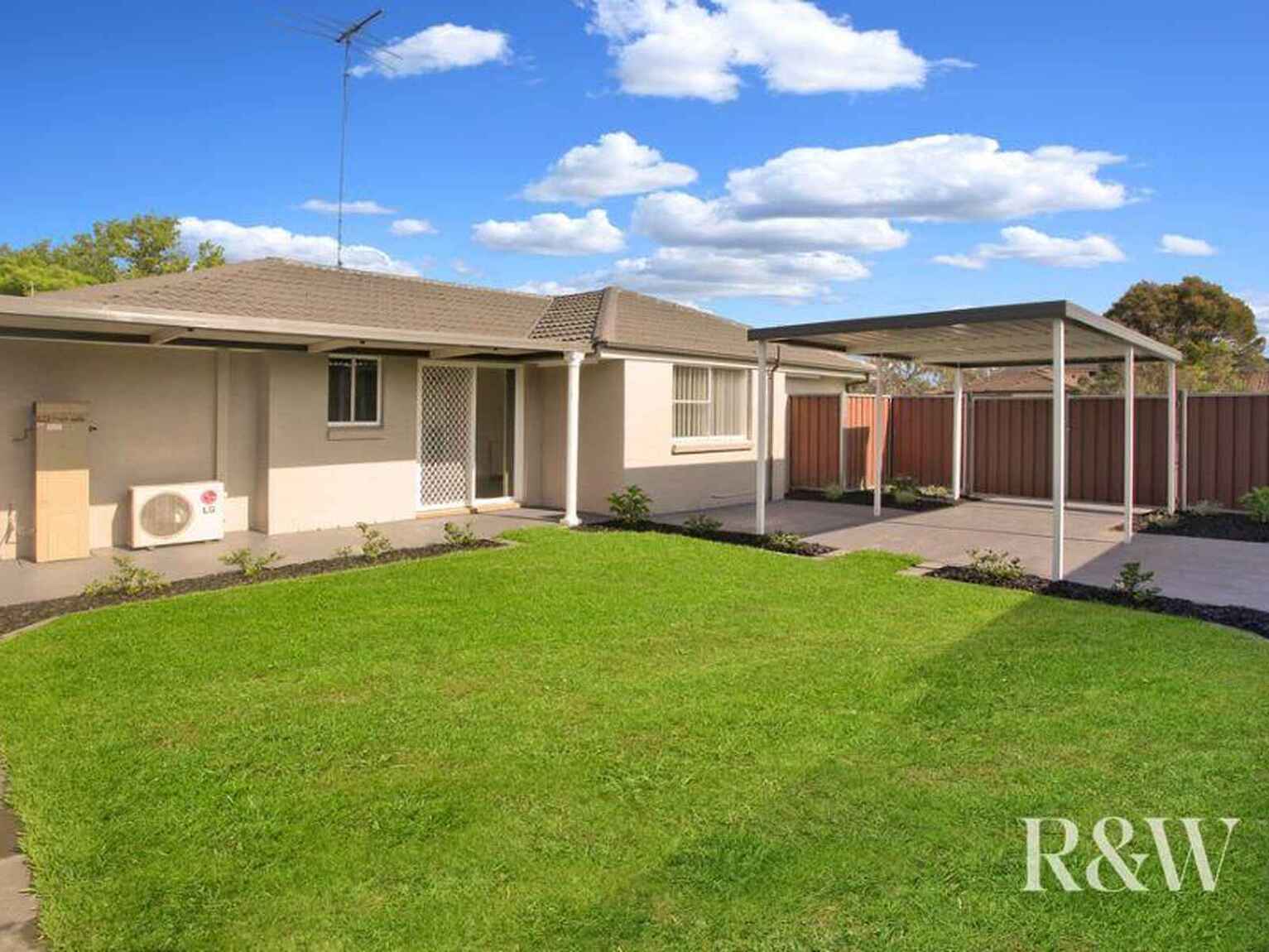 76 Alpine Circuit St Clair