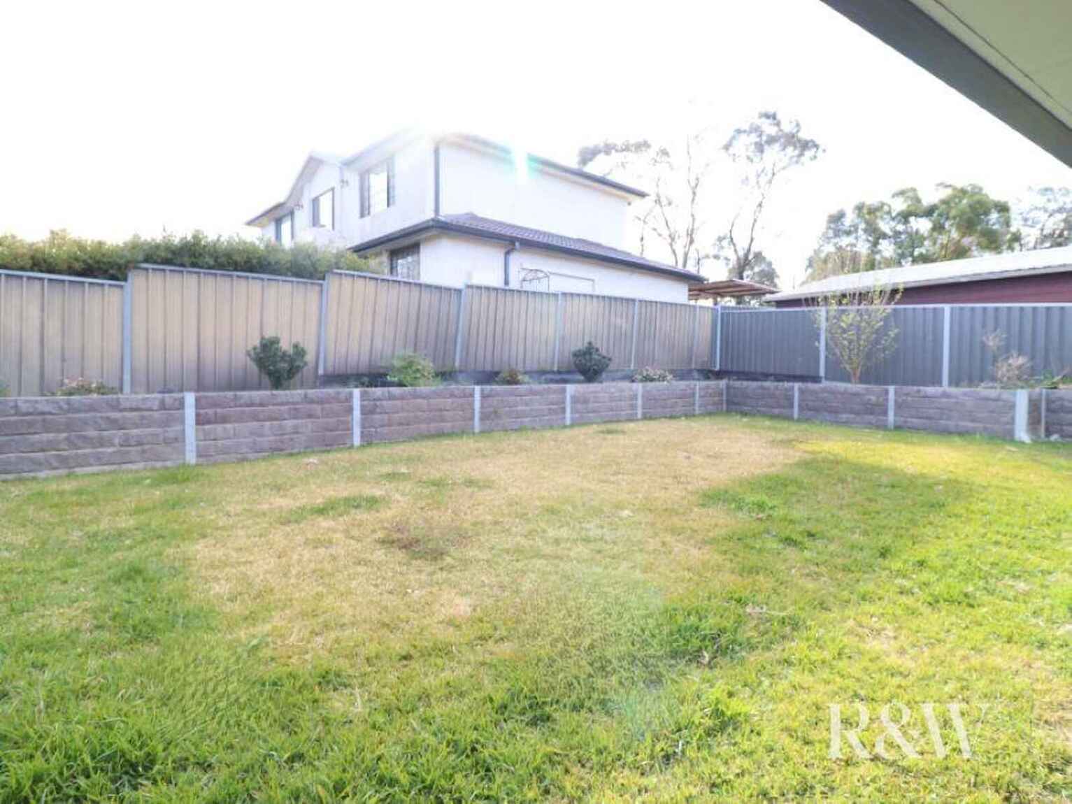 59 Cook Parade St Clair
