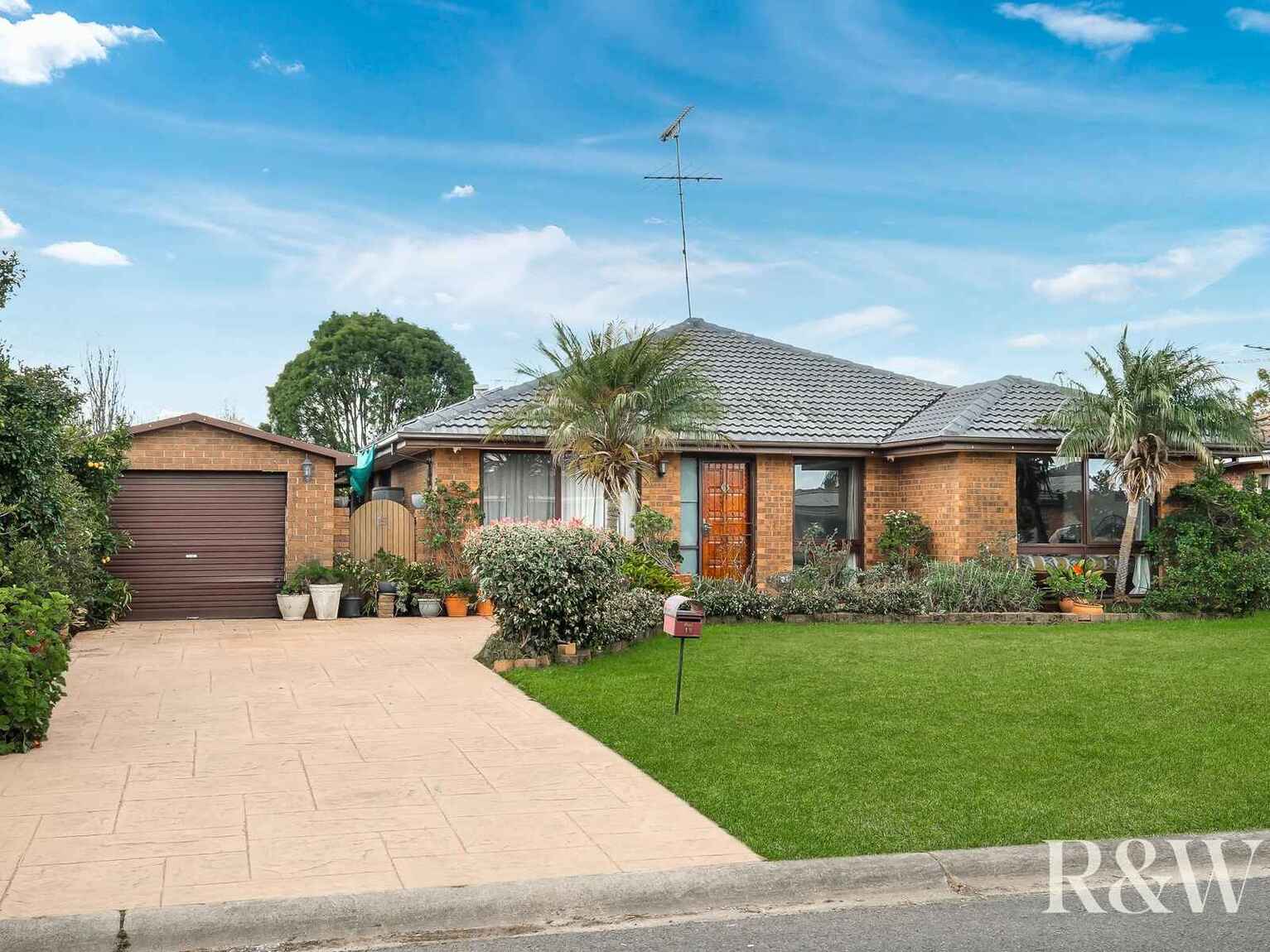 19 Rotorua Road St Clair 19 Rotorua Road St Clair
