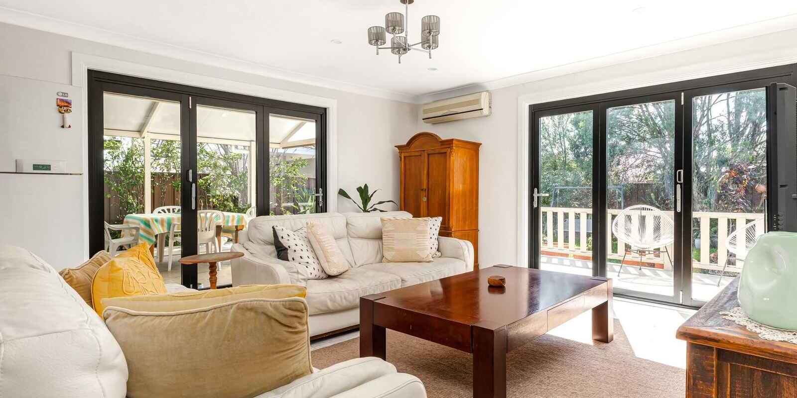 19 Rotorua Road St Clair 19 Rotorua Road St Clair