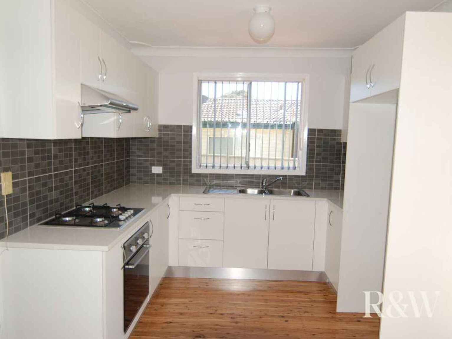 2 Maurice Street St Clair