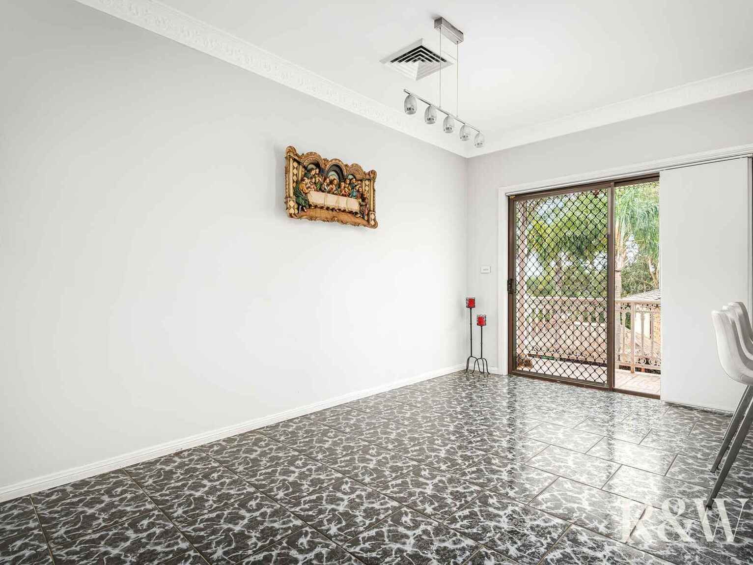4 Nalong Street St Clair 4 Nalong Street St Clair