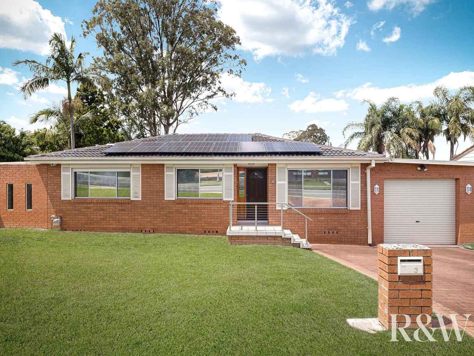 32 Endeavour Avenue St Clair
