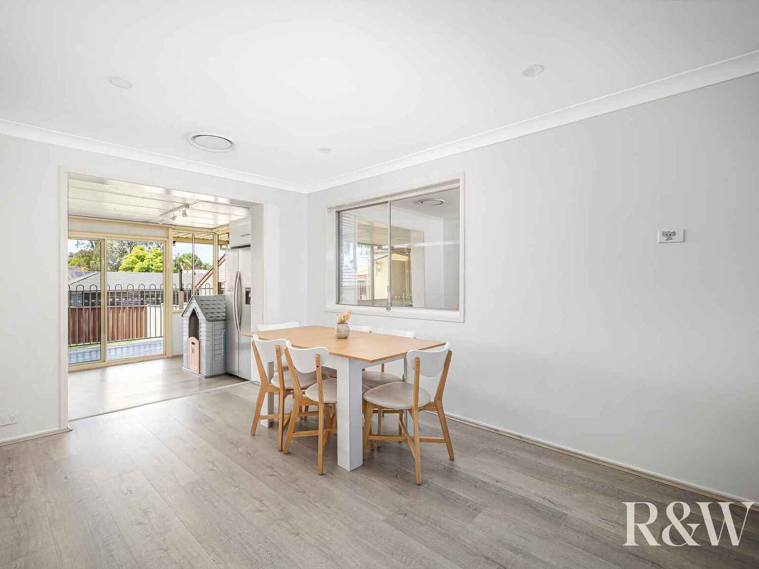 32 Endeavour Avenue St Clair