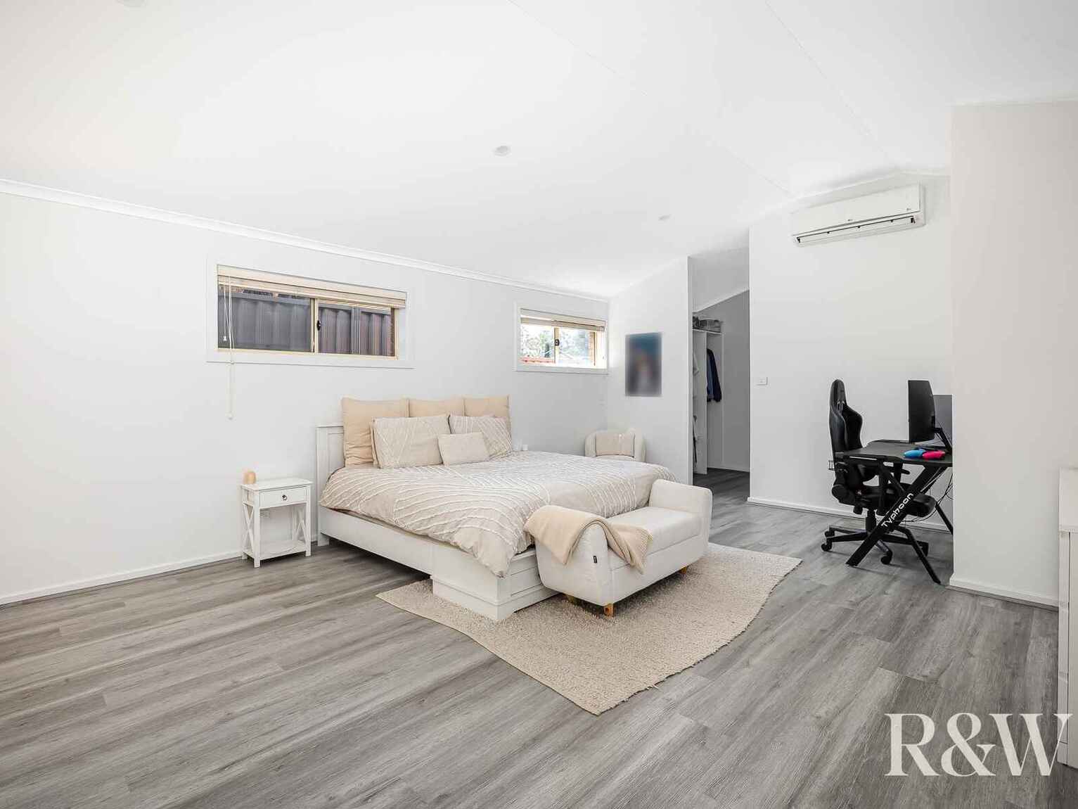 32 Endeavour Avenue St Clair