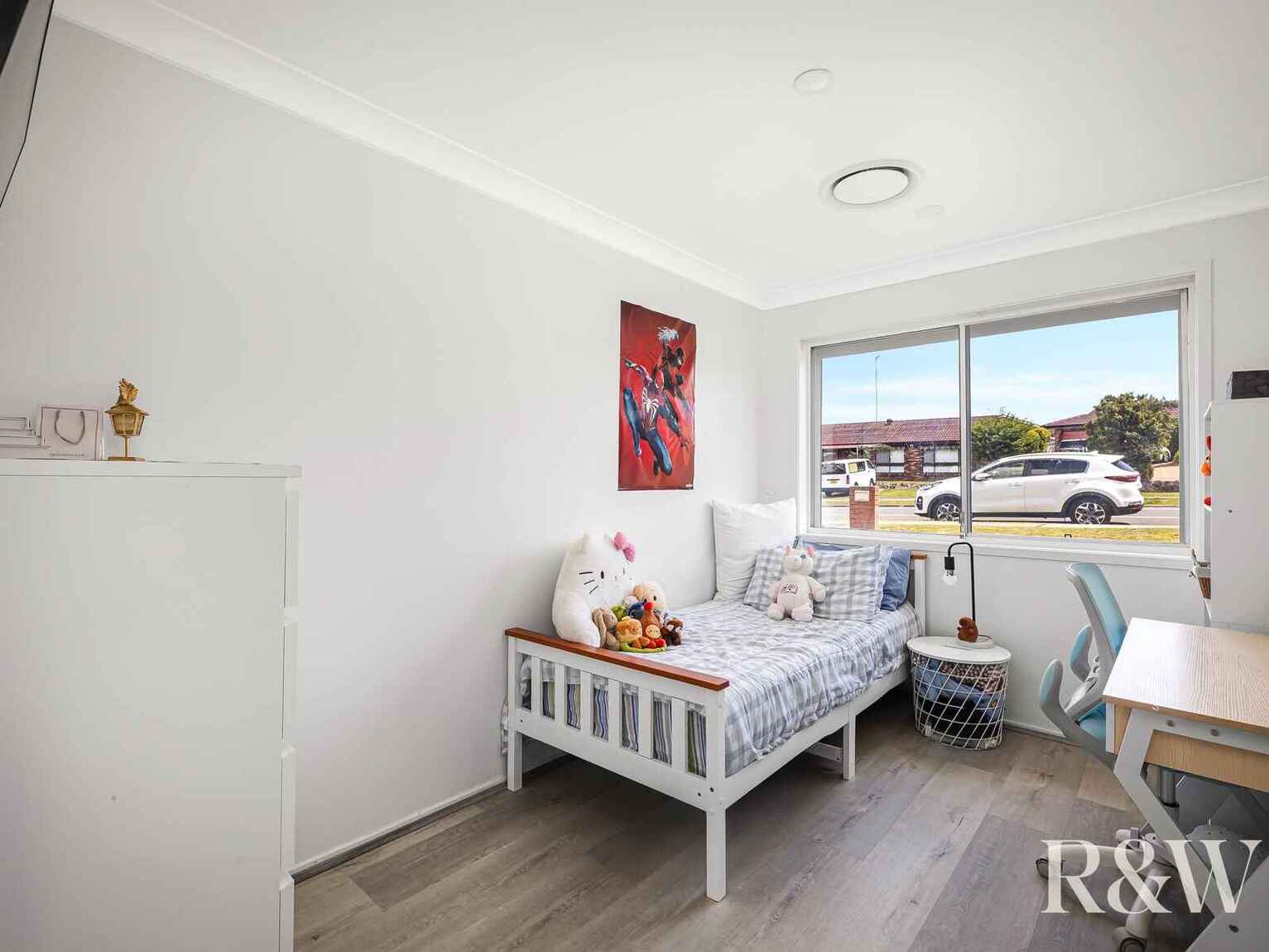 32 Endeavour Avenue St Clair