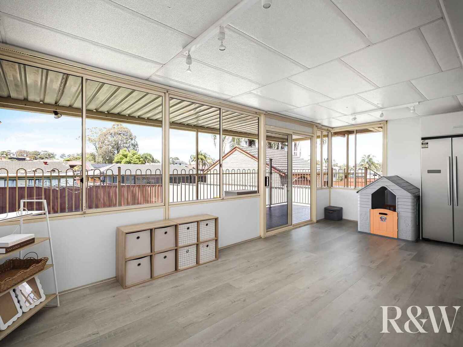 32 Endeavour Avenue St Clair
