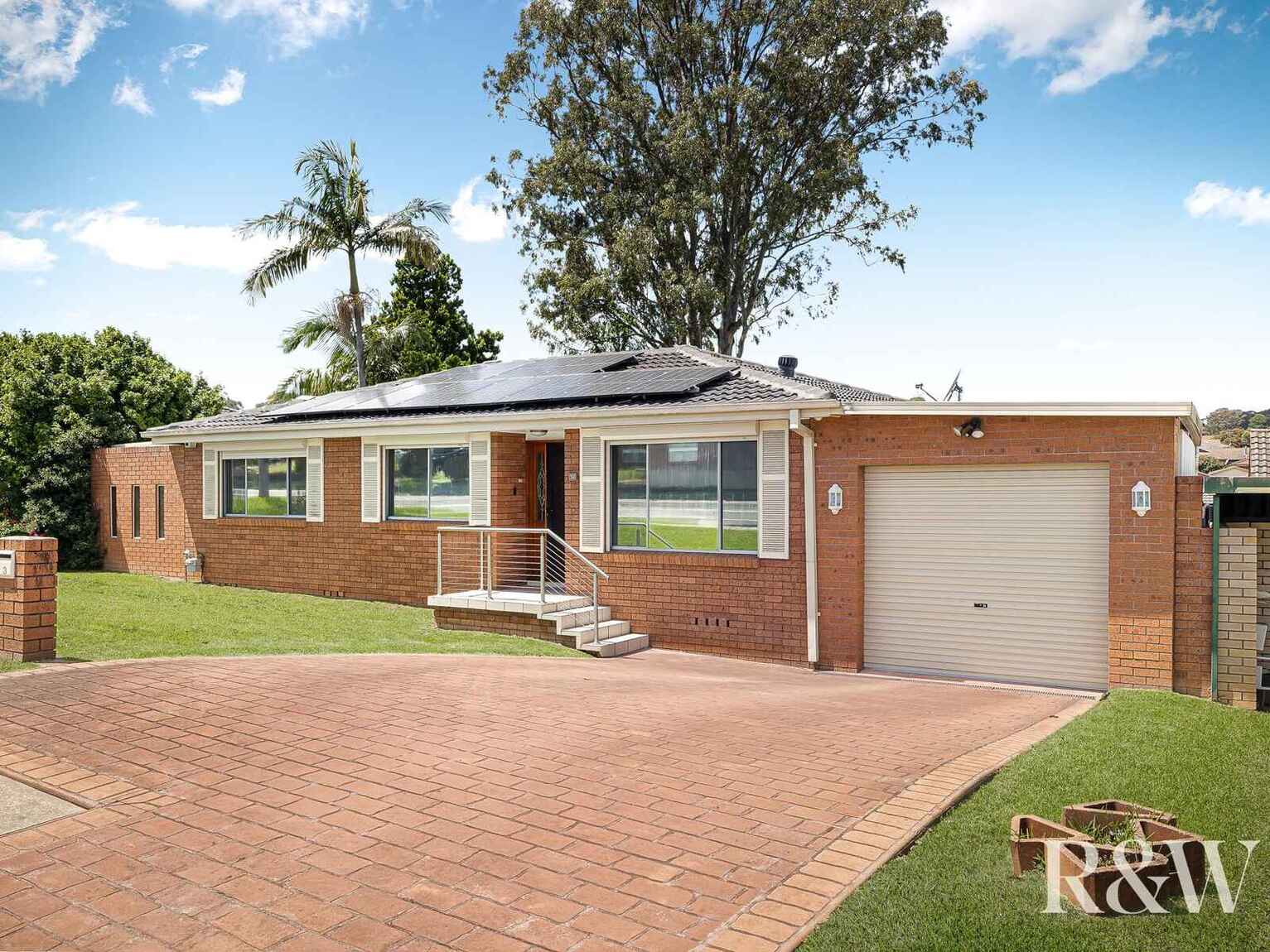 32 Endeavour Avenue St Clair