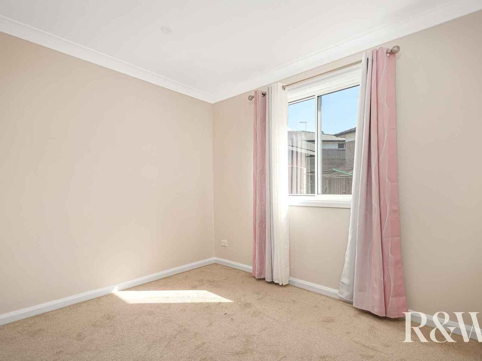 17 Canberra Street Oxley Park