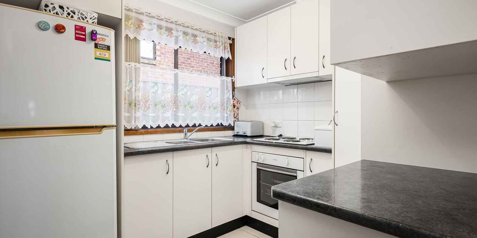 36 Explorers Way St Clair